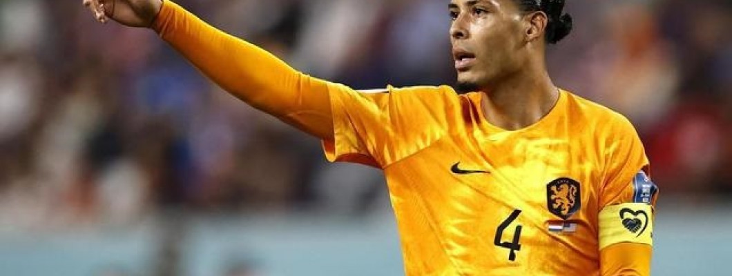 Alankomaiden joukkue suostui huutokauppaamaan MM-paidat