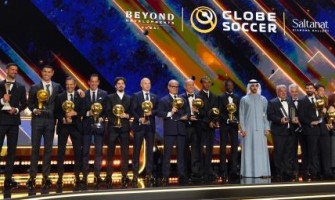 Kuinka voittaa parhaan miesten jalkapalloseuran palkinto useita kertoja vuonna 2025?