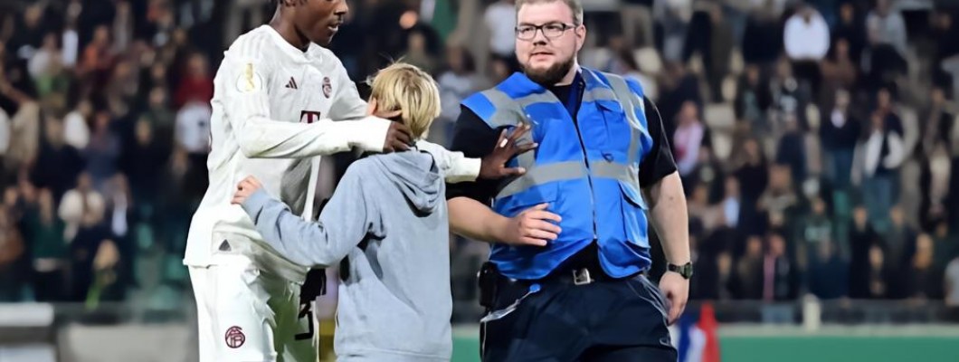 Tel saa suosionosoitukset siitä, että on lähellä faneja!