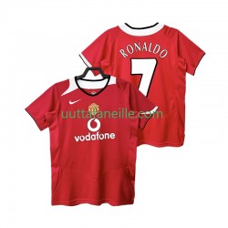 Jalkapallo Pelipaitoja Manchester United RONALDO 7 2005 Retro Mies Kotipeliasu 2006 Lyhythihainen