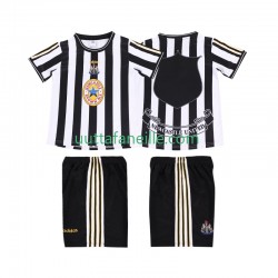 Jalkapallo Pelipaitoja Newcastle United 1997 Retro Lasten Kotipeliasu 1999 Lyhythihainen