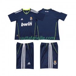 Jalkapallo Pelipaitoja Real Madrid Retro Lasten Vieraspeliasu 2011 2010 Lyhythihainen