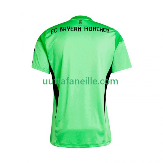 Jalkapallo Pelipaitoja FC Bayern München Maalivahti Mies Kotipeliasu 2025-2026 Lyhythihainen