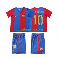 Jalkapallo Pelipaitoja FC Barcelona RONALDINHO 10 2007 Retro Lasten Kotipeliasu 2006 Lyhythihainen