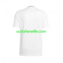 Jalkapallo Pelipaitoja Real Madrid Mies Kotipeliasu 2024-2025 Lyhythihainen