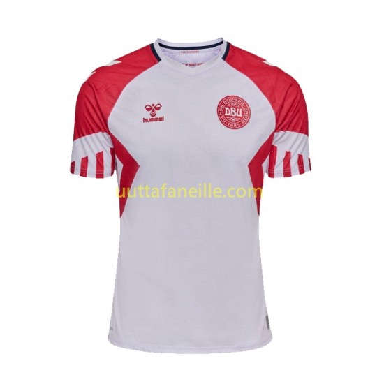 Jalkapallo Pelipaitoja Tanska Mies Vieraspeliasu 2023 Lyhythihainen