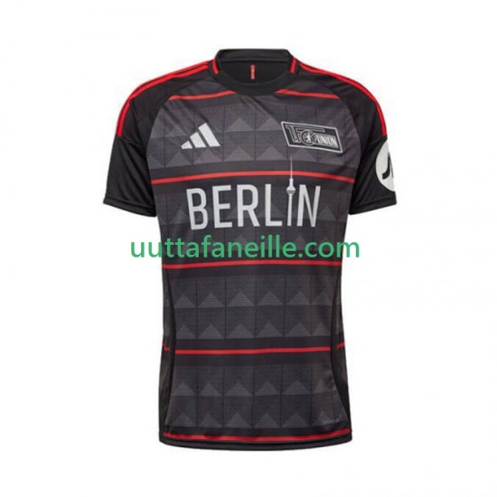 Jalkapallo Pelipaitoja Union Berlin Mies Vieraspeliasu 2025-2026 Lyhythihainen