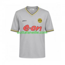 Jalkapallo Pelipaitoja Borussia Dortmund Retro Mies Vieraspeliasu 2002 Lyhythihainen