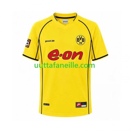 Jalkapallo Pelipaitoja Borussia Dortmund Retro Mies Kotipeliasu 2002 Lyhythihainen