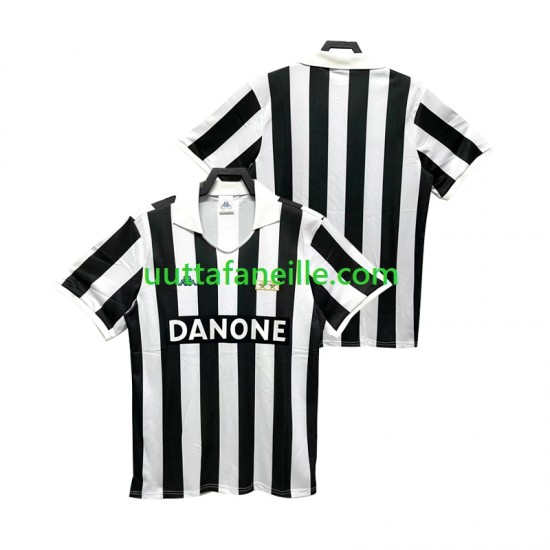 Jalkapallo Pelipaitoja Juventus 1992 Retro Mies Kotipeliasu 1994 Lyhythihainen