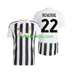 Jalkapallo Pelipaitoja Juventus Weston McKennie 22 Mies Kotipeliasu 2026-2027 Lyhythihainen