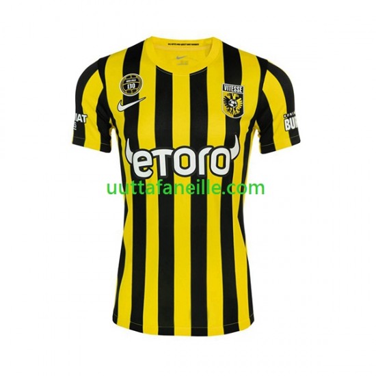 Jalkapallo Pelipaitoja SBV Vitesse Mies Kotipeliasu 2022-2023 Lyhythihainen