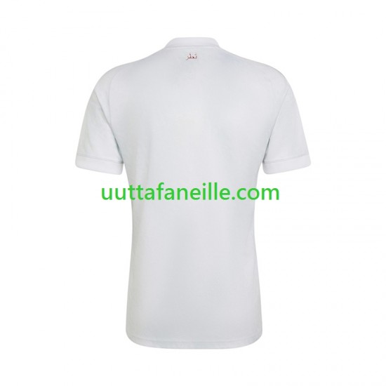 Jalkapallo Pelipaitoja Qatar Mies Vieraspeliasu 2026 2027 Lyhythihainen