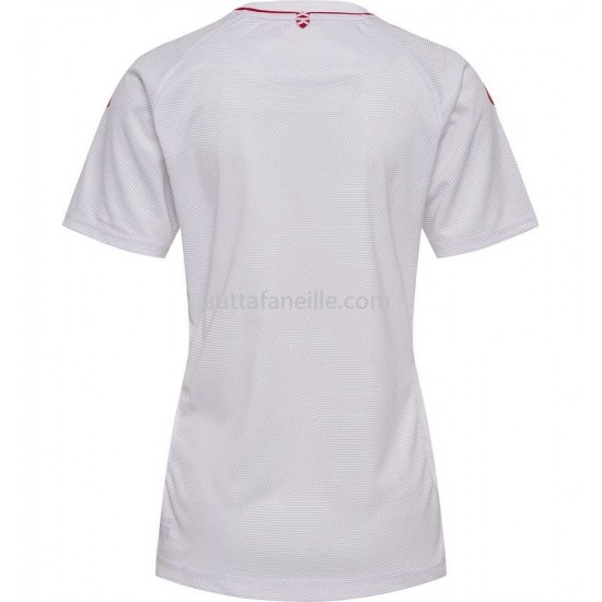 Jalkapallo Pelipaitoja Tanska Nainen Vieraspeliasu 2022 Lyhythihainen