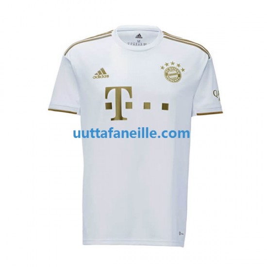 Jalkapallo Pelipaitoja FC Bayern München Mies Vieraspeliasu 2022-2023 Lyhythihainen