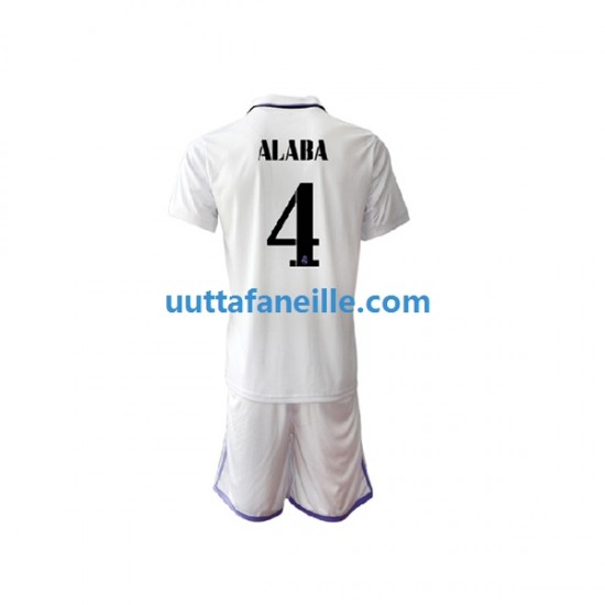 Jalkapallo Pelipaitoja Real Madrid David Alaba 4 Lasten Kotipeliasu 2022-2023 Lyhythihainen